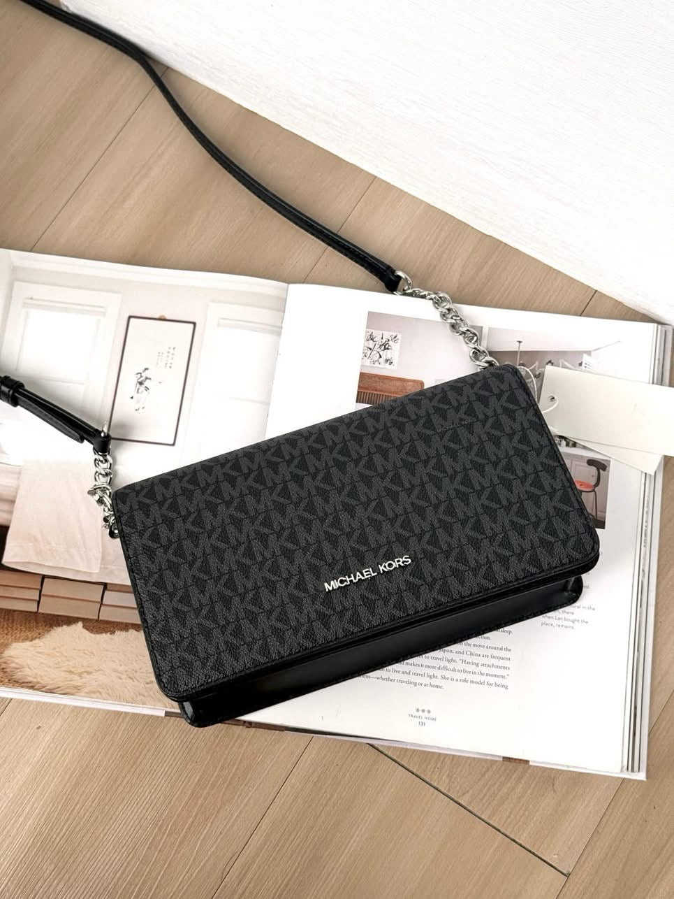 Michael Kors - Jet Set Medium Signature Logo Crossbody Bag