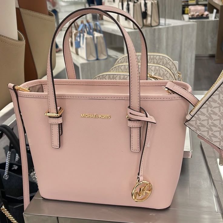 Michael Kors - Top-Zip Carryall