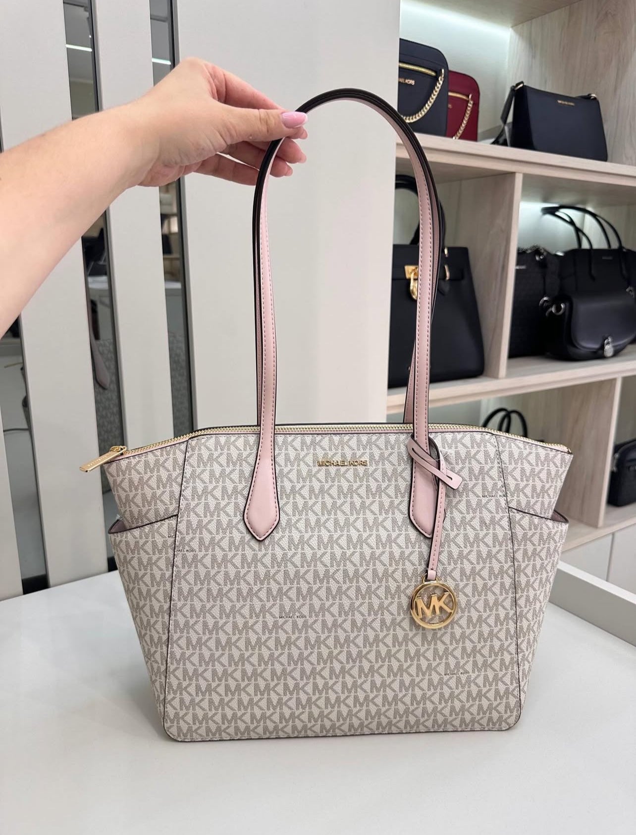 Michael Kors - Marilyn Medium Signature Logo Tote Bag