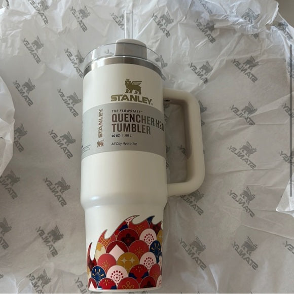 Stanley 30 oz Quencher H2.0 FlowState Tumbler - Cream Dragom
