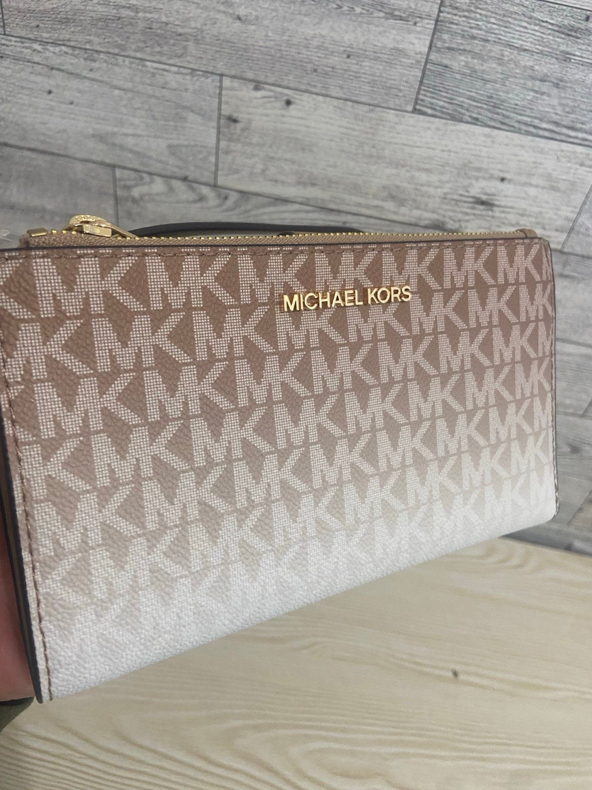 Michael Kors - Large Double Zip Smartphone Wallet