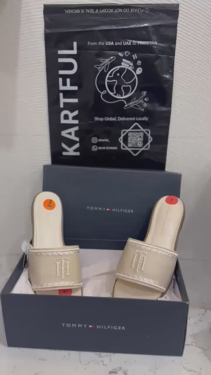 Tommy Hilfiger - Pezley Slide Sandals