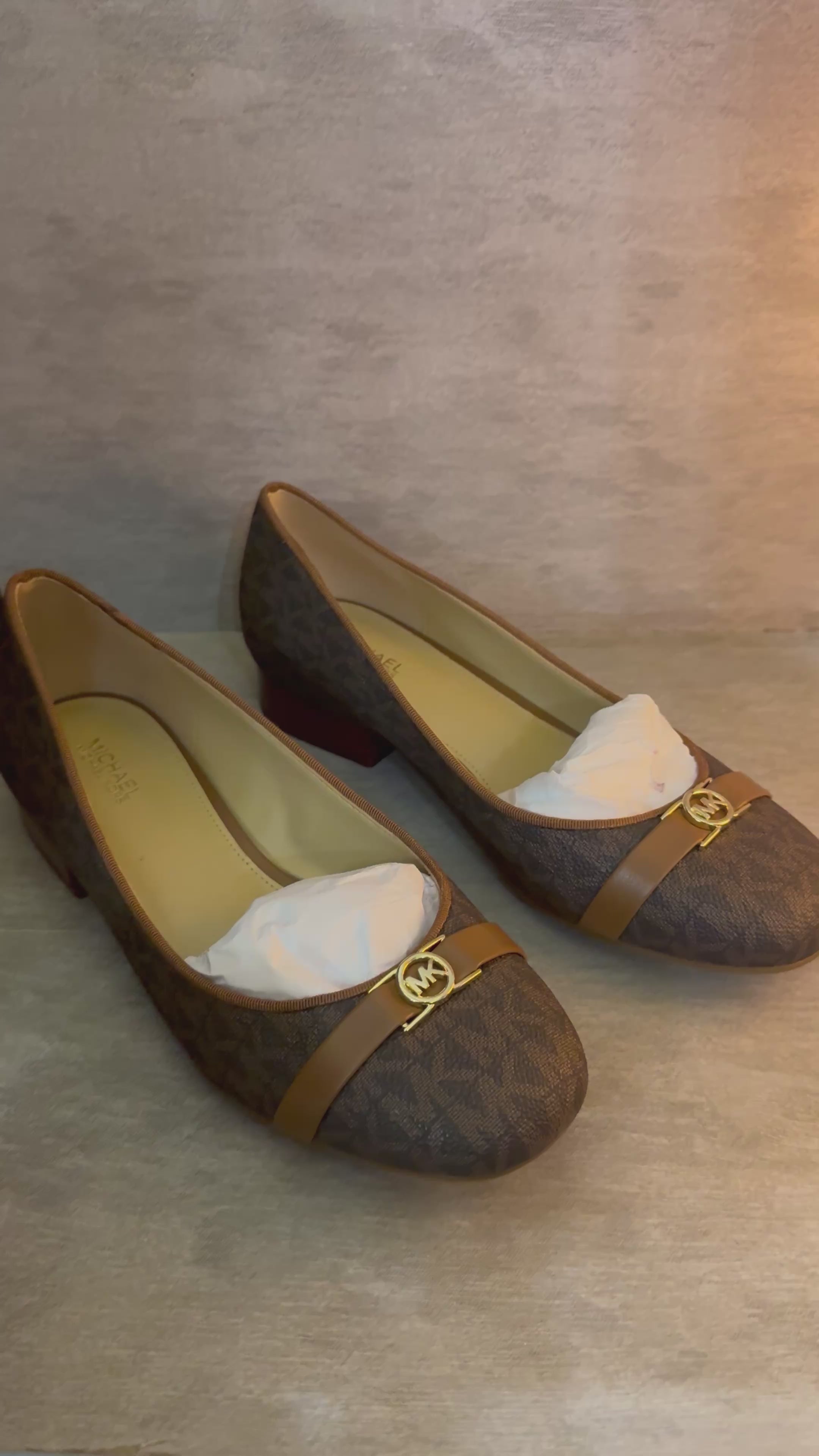 Michael Kors - Mindy Flex Signature Logo Heeled Pumps
